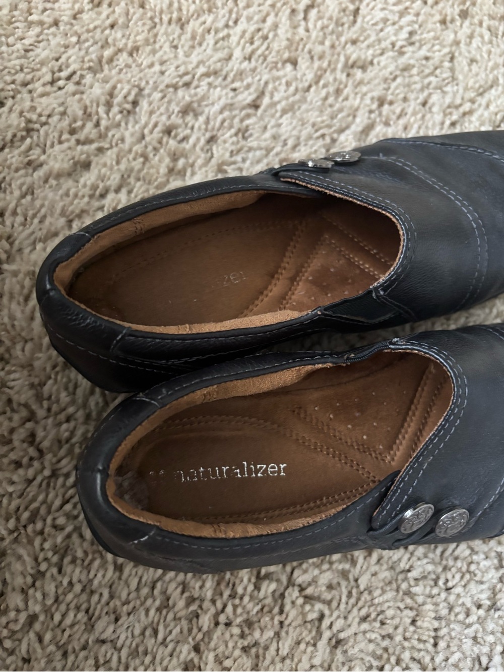 Shoes - Picture 5 of 6